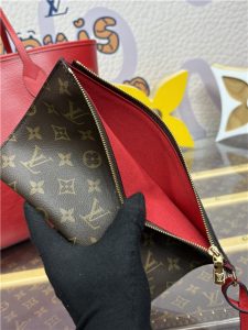 Neverfull MM M12755 Red-6.jpg