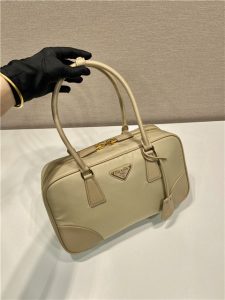 Prada Re-Edition 1978 Medium 1BB115 Beige-3.jpg