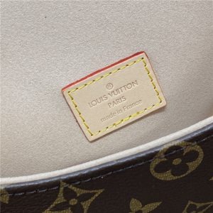 Saumur BB M46740-8.jpg