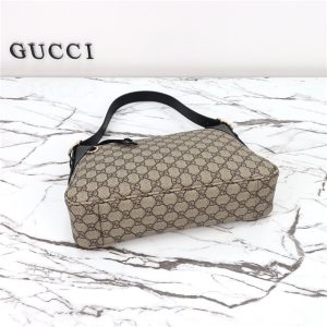 GG Emblem Medium Shoulder Bag 815216 Black-4.jpg