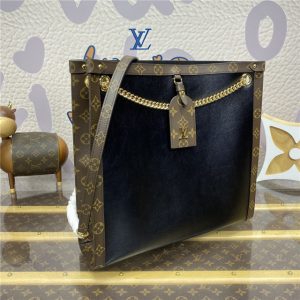 LV Nova MM M13137 Black-2.jpg