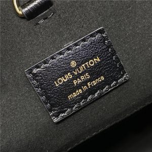 LV Nova MM M13137 Black-8.jpg