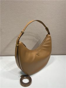 Arque Large Leather Shoulder Bag 1BC212 Caramel-3.jpg