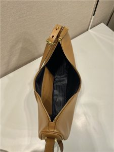 Arque Large Leather Shoulder Bag 1BC212 Caramel-8.jpg