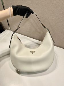 Arque Large Leather Shoulder Bag 1BC212 White-3.jpg
