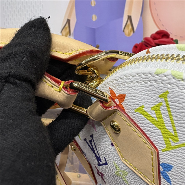 LV x TM Alma BB M13078-10.jpg