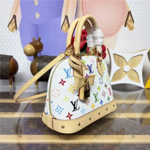 LV x TM Alma BB M13078-2.jpg