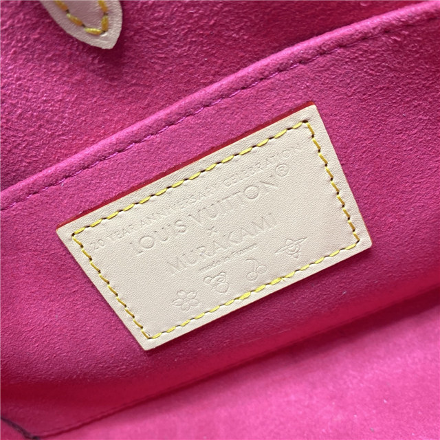 LV x TM OnTheGo BB M13668-10.jpg