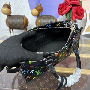 LV x TM OnTheGo East West Chain M13260-11.jpg