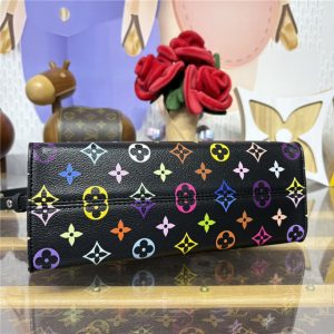 LV x TM OnTheGo East West Chain M13260-4.jpg