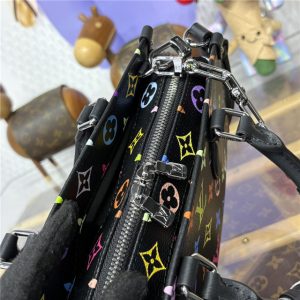 LV x TM OnTheGo East West Chain M13260-8.jpg