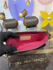LV x TM Pochette Accessoires M13440-12.jpg