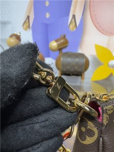 LV x TM Pochette Accessoires M13440-9.jpg