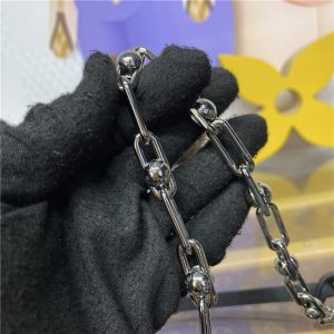 LV x TM Pochette Accessoires M13663-5.jpg