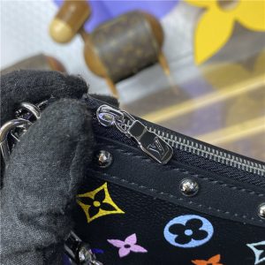 LV x TM Pochette Accessoires M13663-6.jpg