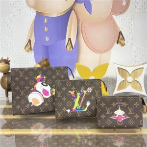 LV x TM Trio Toiletry Pouch M13762-1.jpg