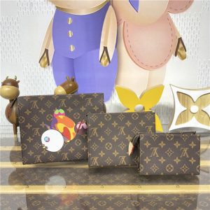 LV x TM Trio Toiletry Pouch M13762-3.jpg