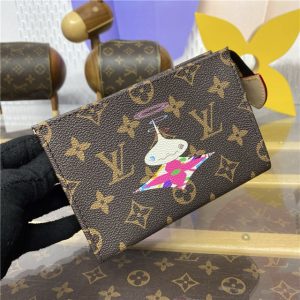 LV x TM Trio Toiletry Pouch M13762-7.jpg