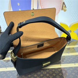 Low Key Messenger M13148 Black-14.jpg