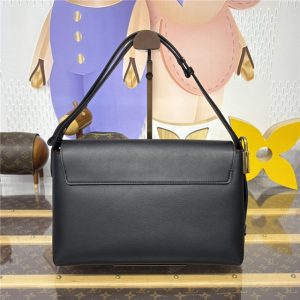 Low Key Messenger M13148 Black-3.jpg