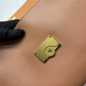 Low Key Messenger M13151 Cognac-11.jpg