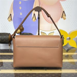 Low Key Messenger M13151 Cognac-3.jpg