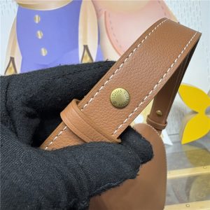 Low Key Messenger M13151 Cognac-7.jpg