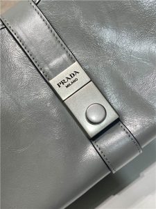 Medium Leather Tote Bag 1BG563 Grey-8.jpg