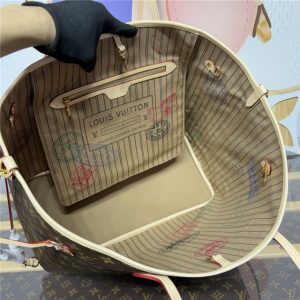 Neverfull Bandouliere Inside Out GM M11948-13.jpg