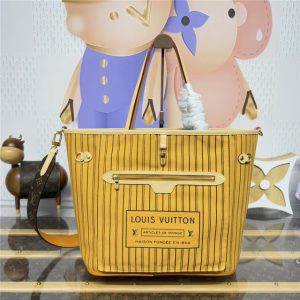 Neverfull Bandouliere Inside Out MM M11947-1.jpg
