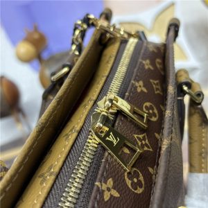 OnTheGo East West Chain M14236-8.jpg