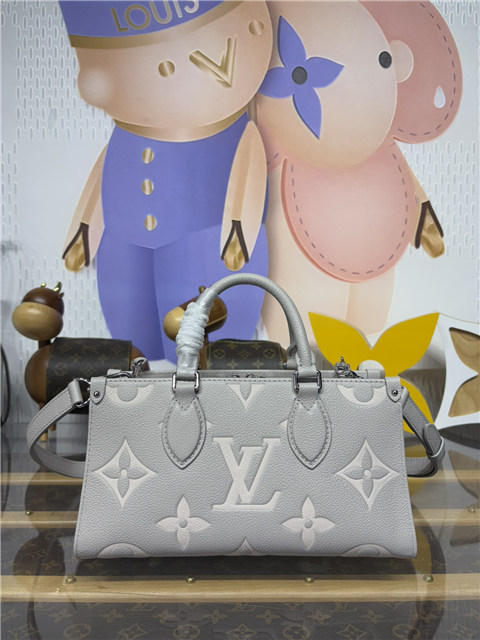 OnTheGo East West M14213 BrumeQuartz-2.jpg