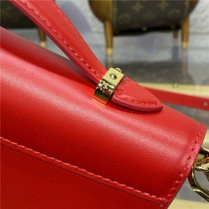 Wallet On Chain Capucines M12405 Lipstick Red-7.jpg