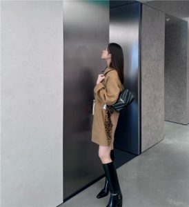 LOULOU Small 801437 Black-13.jpg