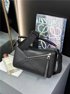 Loewe Samll Puzzle Bag 17701 Black-4.jpg