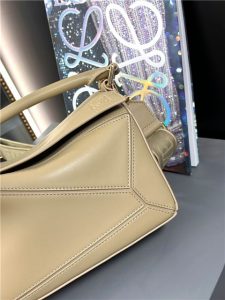 Loewe Samll Puzzle Bag 17701 Clay Green-5.jpg