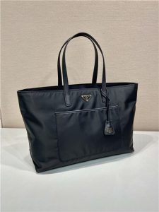 Prada Re-Edition 1978 Large Tote 1BG527 Black-2.jpg