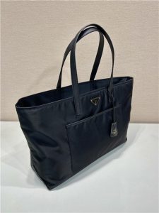 Prada Re-Edition 1978 Large Tote 1BG527 Black-3.jpg
