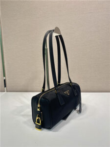 Re-Nylon Medium Top-handle Bag 1BB127 Black-3.jpg