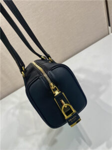 Re-Nylon Medium Top-handle Bag 1BB127 Black-7.jpg