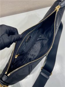 Re-Nylon Shoulder Bag 1BH222 Black-9.jpg