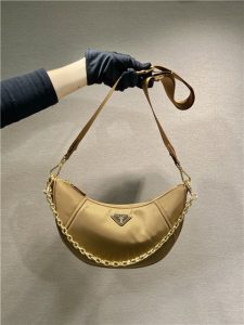 Re-Nylon Shoulder Bag 1BH222 Brandy-1.jpg