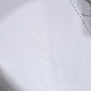 Small Andiamo 766014 White-7.jpg