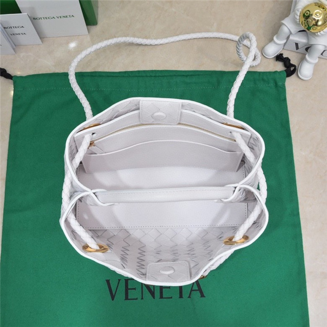 Small Andiamo 766014 White-8.jpg