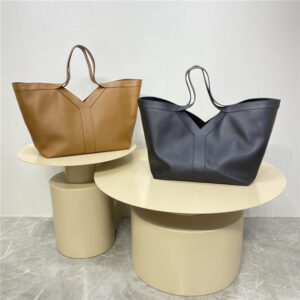 YSL Y Tote 817602 Black-13.jpg