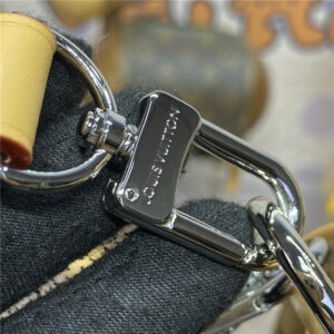 57th Street NYC Speedy Soft 30 M12803-10.jpg