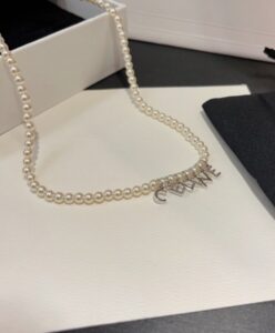 Celine Womens Monochroms Necklace In Glass Pearls And Brass With Rhodium Finish White-5.jpg