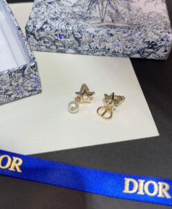 Dior Womens Dior Star Earrings Golden-5.jpg