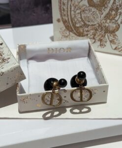 Dior Womens Dior Tribales Earrings Black-4.jpg