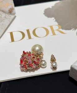 Dior Womens Dior Tribales Earrings Red-6.jpg